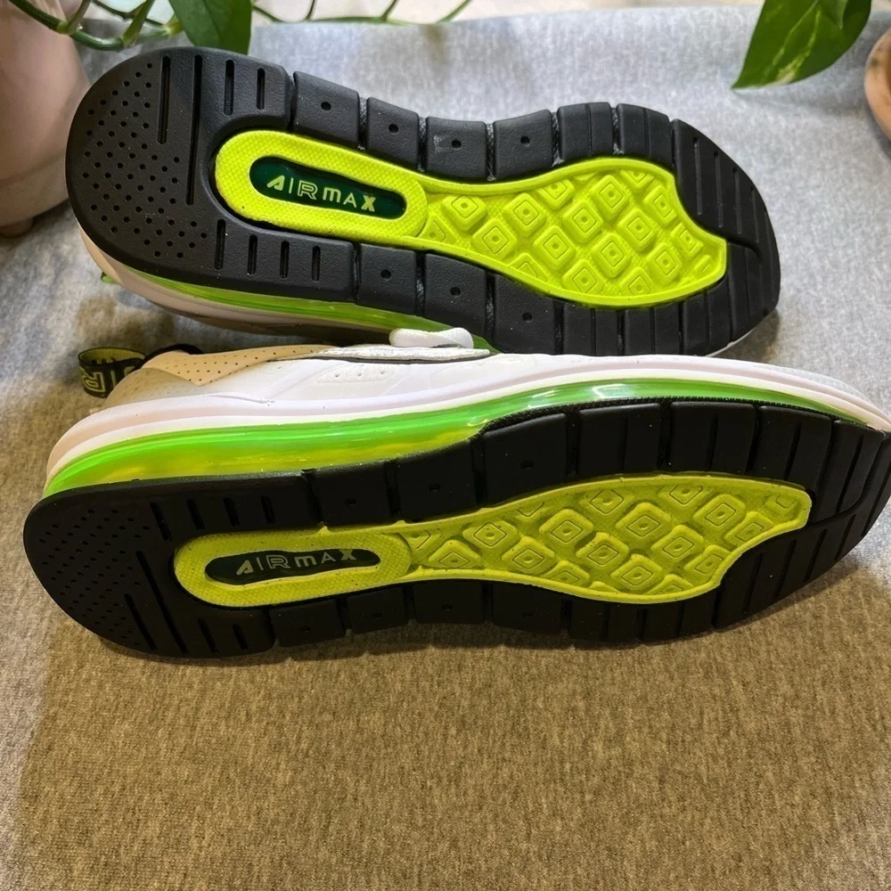 Nike Air Max Shoes Genome-Youth Size 6